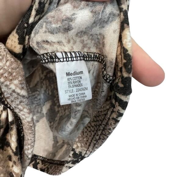 THYME & HONEY snakeskin sleeveless top with front tie size medium - Picture 2 of 6